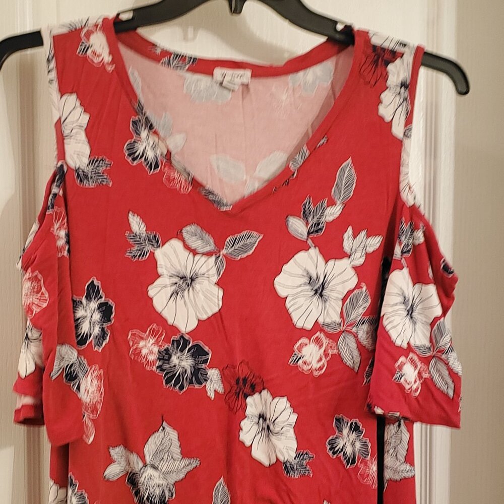 Red floral cold shoulder top (W)